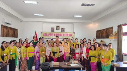WHDI Desa Bengkala Ikuti Pelatihan Membuat Banten Pecaruan Hari Raya Nyepi