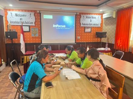 Pelatihan Digital Keterampilan Dasar Bagi Kader Posyandu Tahun 2025