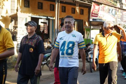 Jalan Santai Serangkaian Kubutambahan Festival