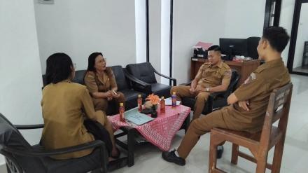Koordinasi Dengan Kecamatan kUbutambahan Seleksi Calon Perangkat Desa